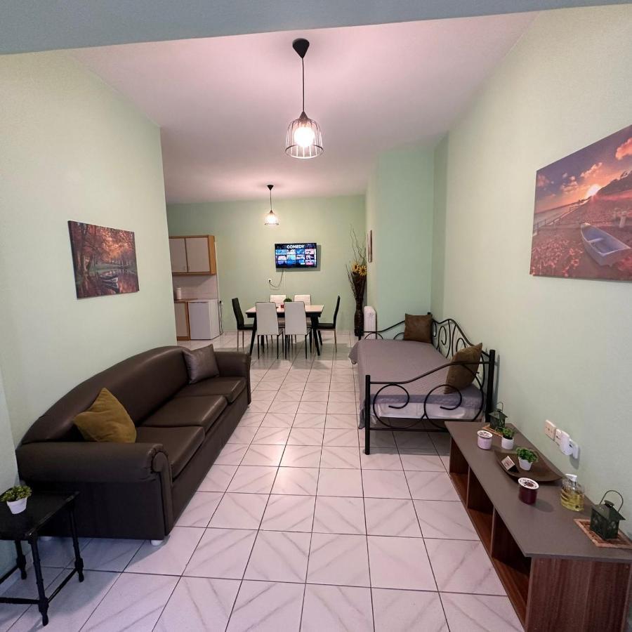 La Vita Apartments-Near Airport & Sea 阿特米达 外观 照片