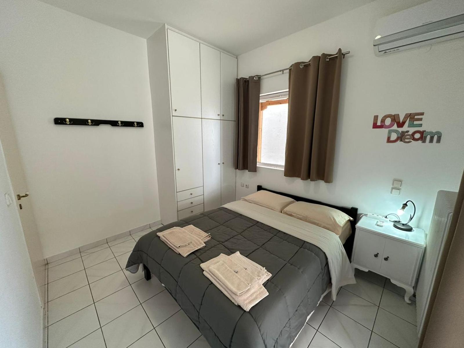 La Vita Apartments-Near Airport & Sea 阿特米达 客房 照片